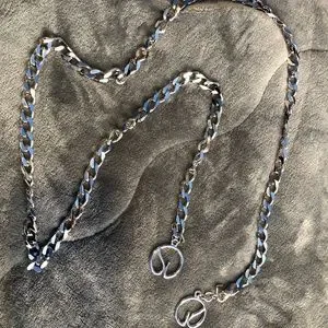 St. John’s Silver Tone Chain Belt with Ribbon ( Vtg ) St. John | Accessories | Vintage St John Silver Chain Belt  main image 3